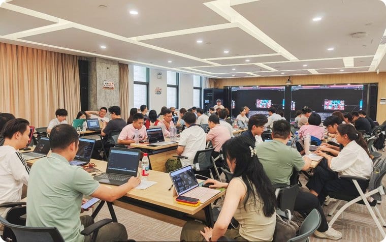 乾元学院 · AI 影像工作坊现场